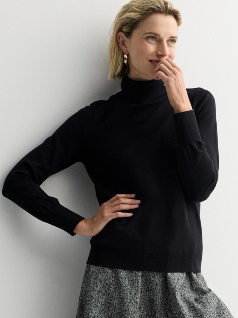 NWT Nine West Black Turtleneck Sweater